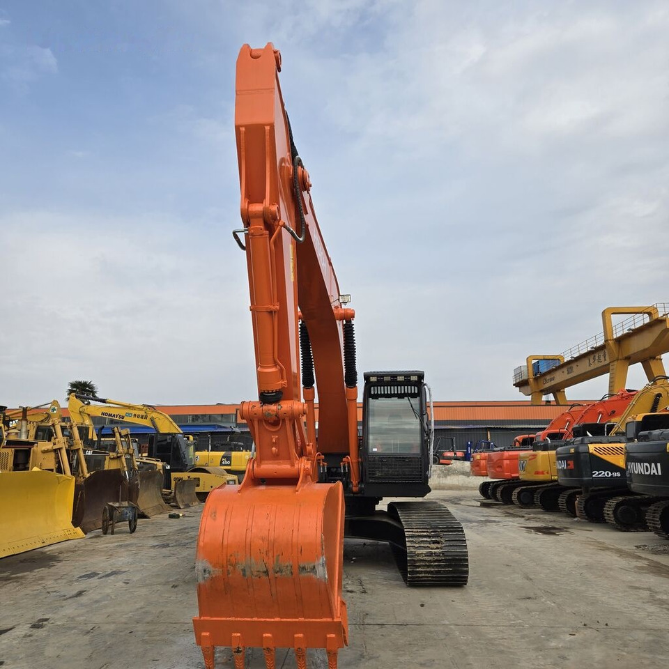 Ekskavator perayap Hitachi ZX250: gambar 6