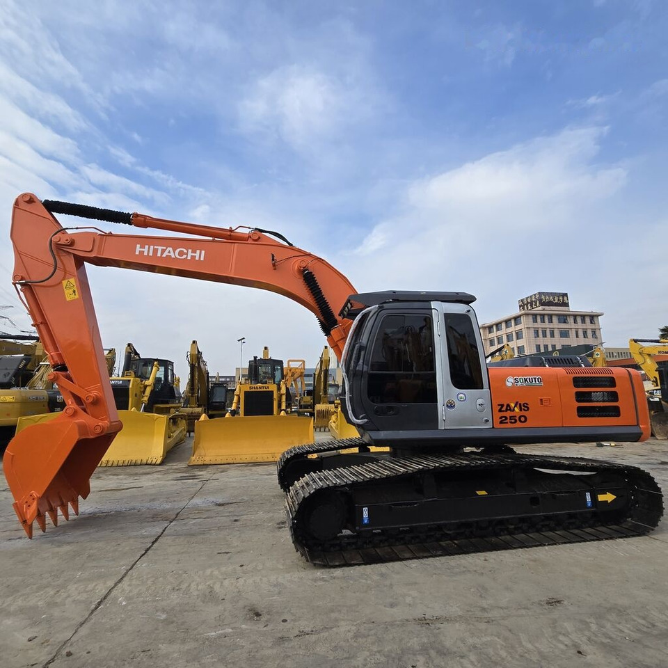Hitachi ZX250 - Ekskavator perayap: gambar 5 Hitachi ZX250 - Ekskavator perayap: gambar 5