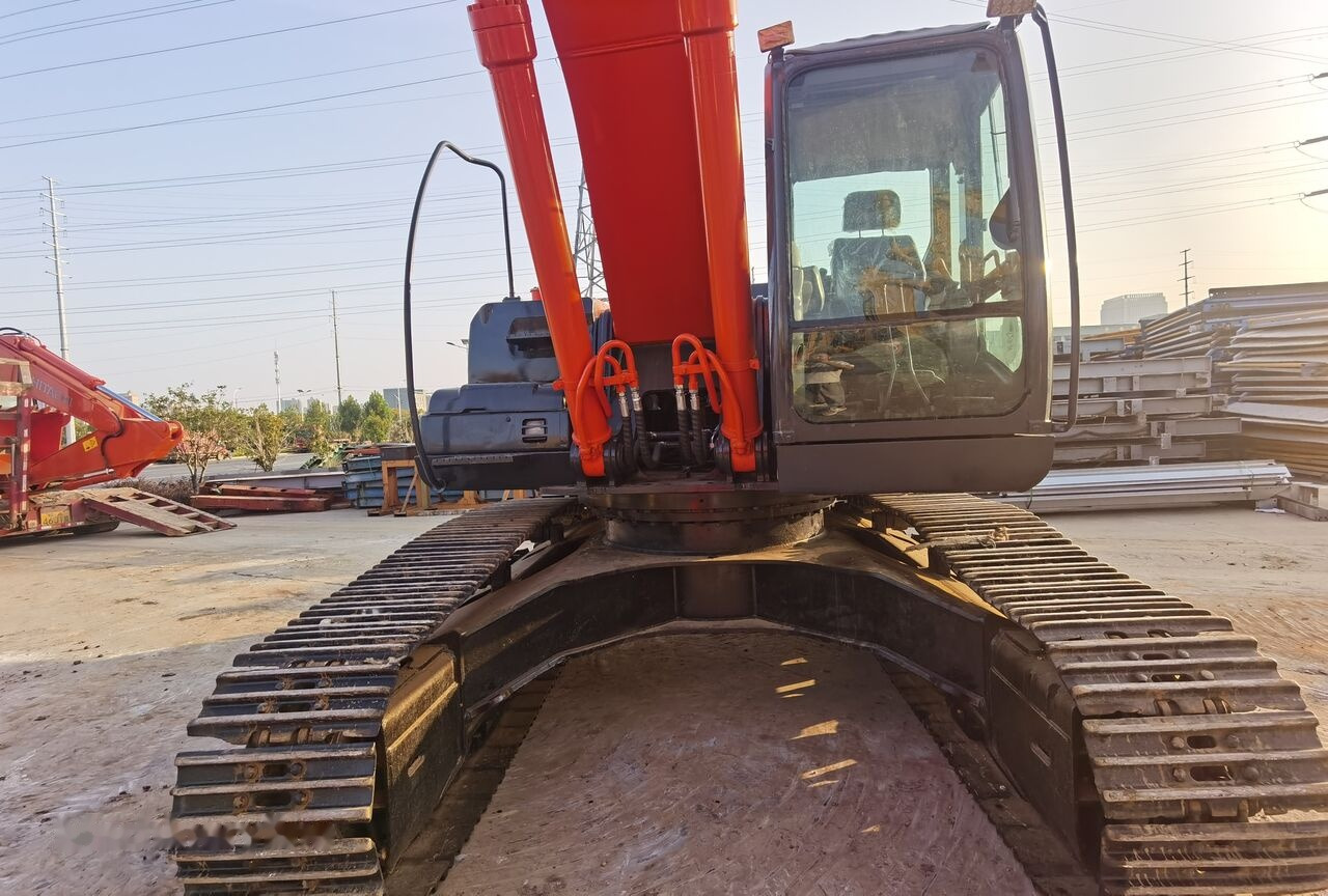 Hitachi ZX350 - Ekskavator perayap: gambar 5 Hitachi ZX350 - Ekskavator perayap: gambar 5