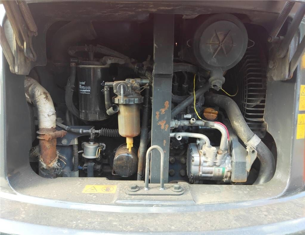 Ekskavator mini Hitachi ZX55UR: gambar 8