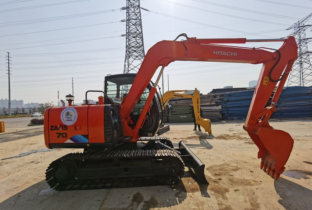 Hitachi ZX70 - Ekskavator mini: gambar 1 Hitachi ZX70 - Ekskavator mini: gambar 1