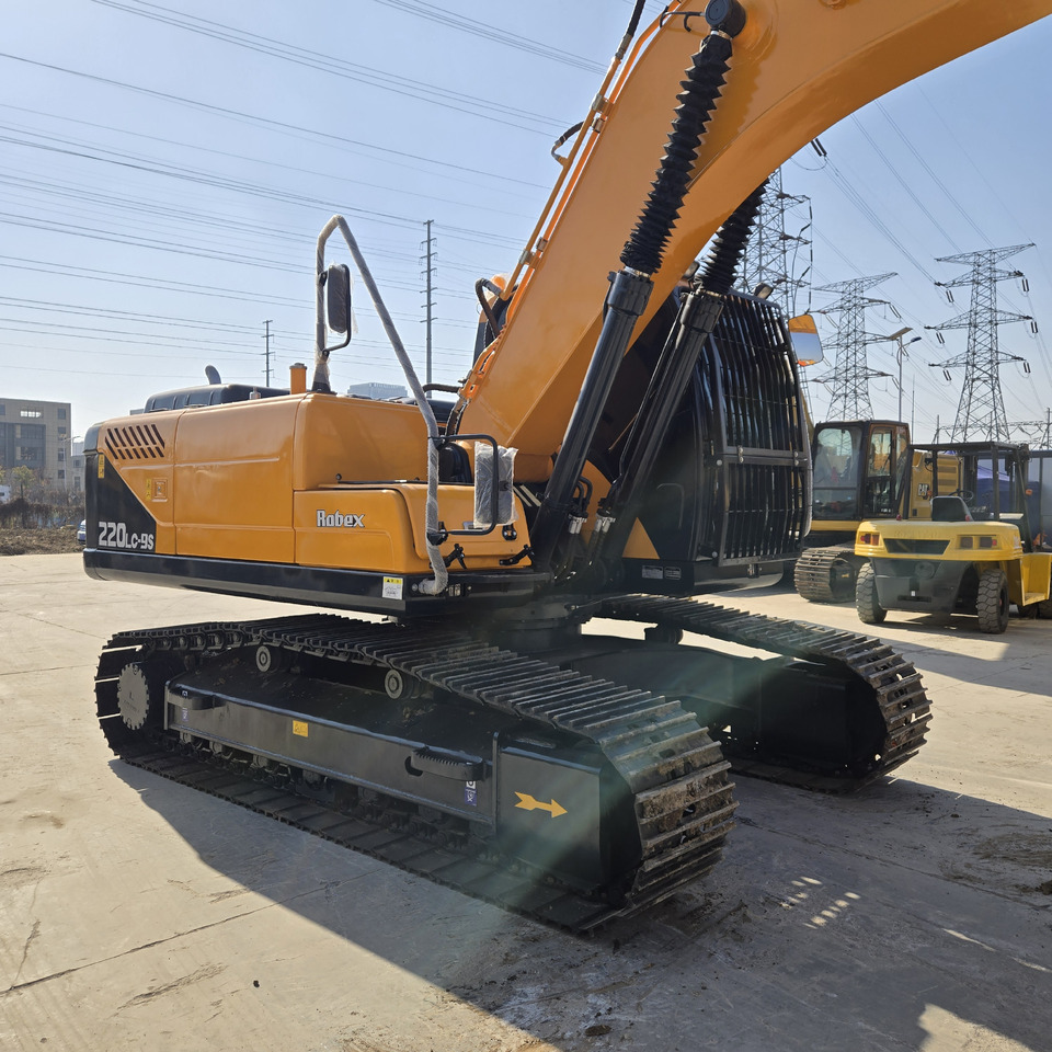 Hyundai R220-9S - Ekskavator perayap: gambar 2 Hyundai R220-9S - Ekskavator perayap: gambar 2