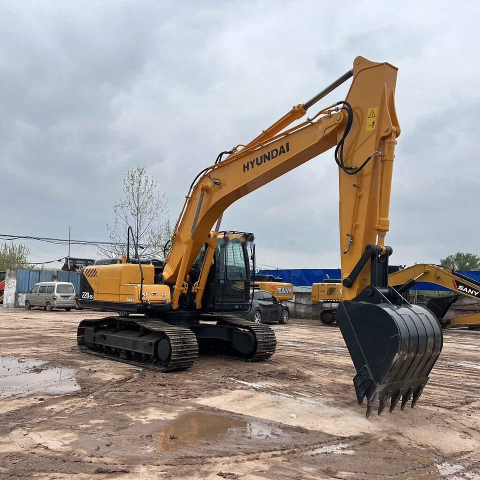 Hyundai R220-9S - Ekskavator perayap: gambar 4 Hyundai R220-9S - Ekskavator perayap: gambar 4