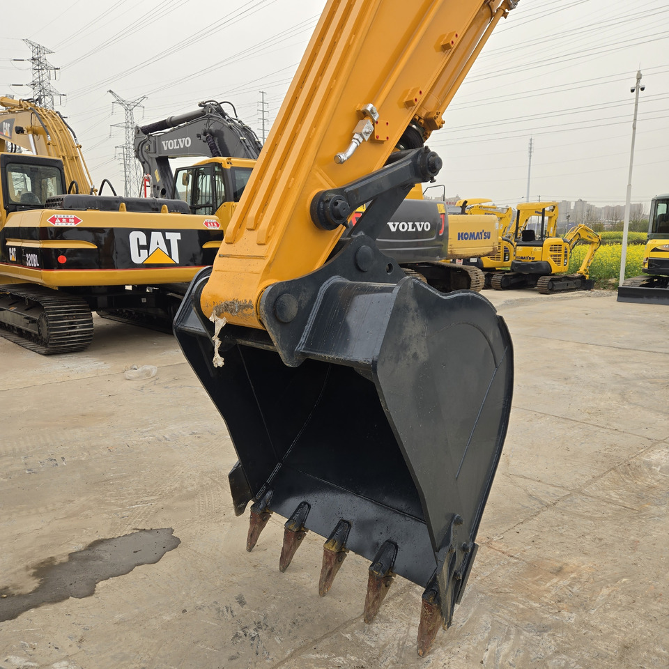 Ekskavator perayap Hyundai R305LC-9T: gambar 8