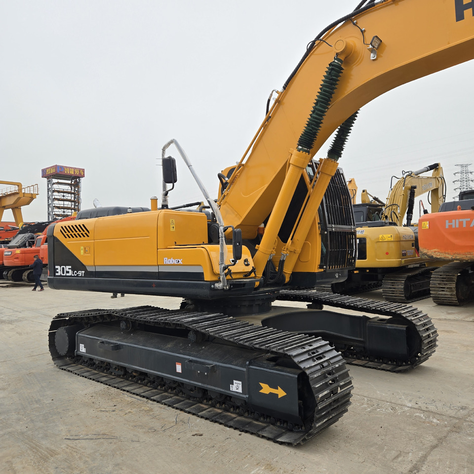 Ekskavator perayap Hyundai R305LC-9T: gambar 7