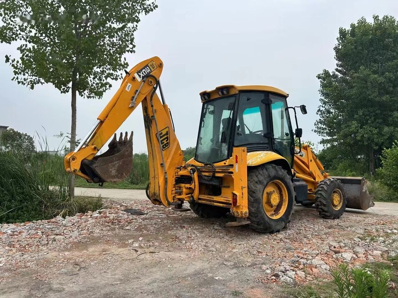 JCB 3CX - Backhoe loader: gambar 1 JCB 3CX - Backhoe loader: gambar 1