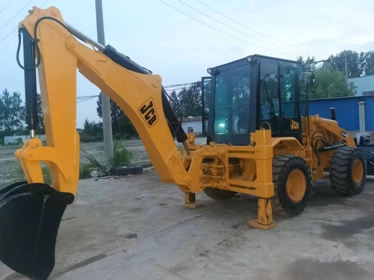 JCB 3CX - Backhoe loader: gambar 2 JCB 3CX - Backhoe loader: gambar 2