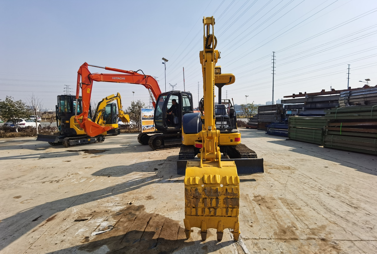 KOMATSU PC40MR - Ekskavator mini: gambar 3 KOMATSU PC40MR - Ekskavator mini: gambar 3