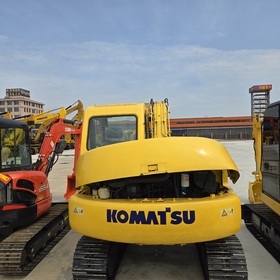 KOMATSU PC60 - Ekskavator mini: gambar 3 KOMATSU PC60 - Ekskavator mini: gambar 3