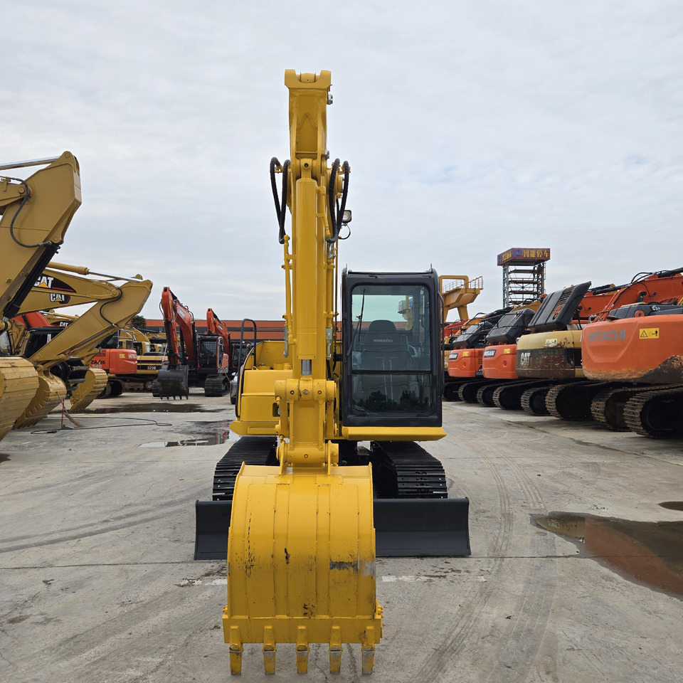 KOMATSU PC70-8 - Ekskavator mini: gambar 4 KOMATSU PC70-8 - Ekskavator mini: gambar 4