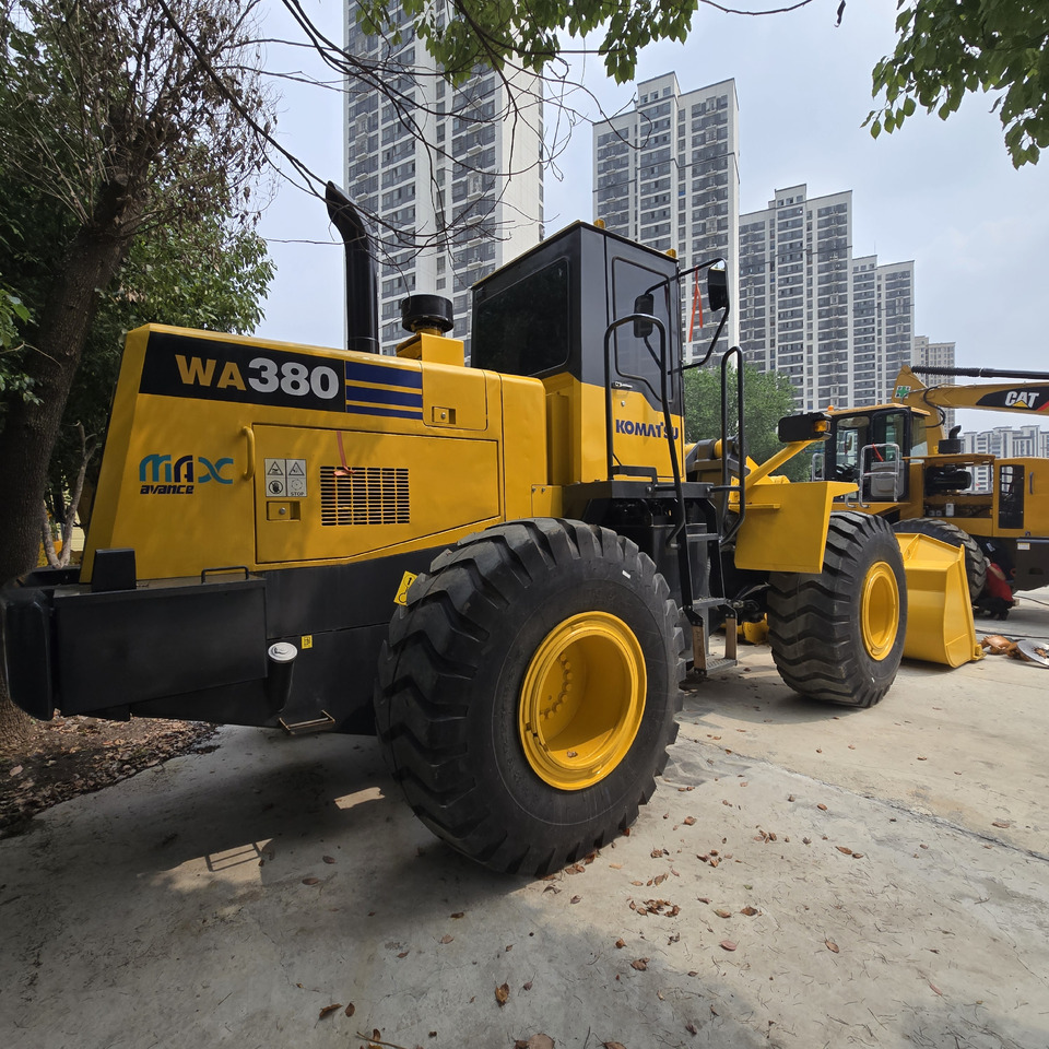 KOMATSU WA380 - Wheel loader: gambar 2 KOMATSU WA380 - Wheel loader: gambar 2
