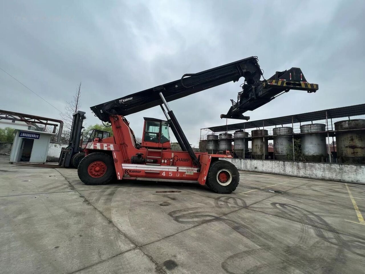 Kalmar DRF450-60S5 - Penumpuk jangkauan: gambar 2 Kalmar DRF450-60S5 - Penumpuk jangkauan: gambar 2