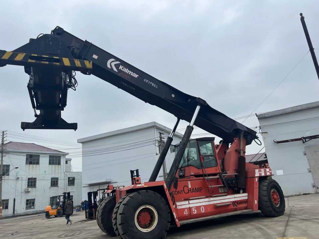 Kalmar DRF450-60S5 - Penumpuk jangkauan: gambar 3 Kalmar DRF450-60S5 - Penumpuk jangkauan: gambar 3