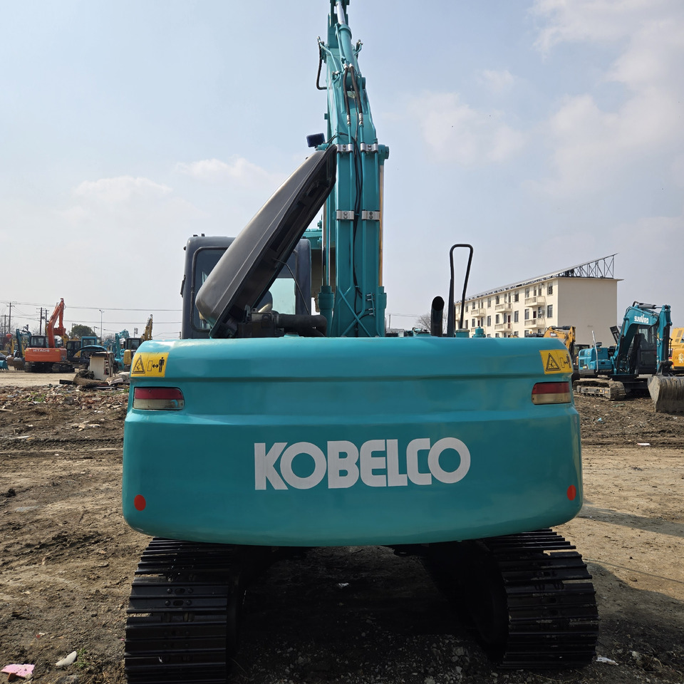 Ekskavator perayap Kobelco SK130-8: gambar 7
