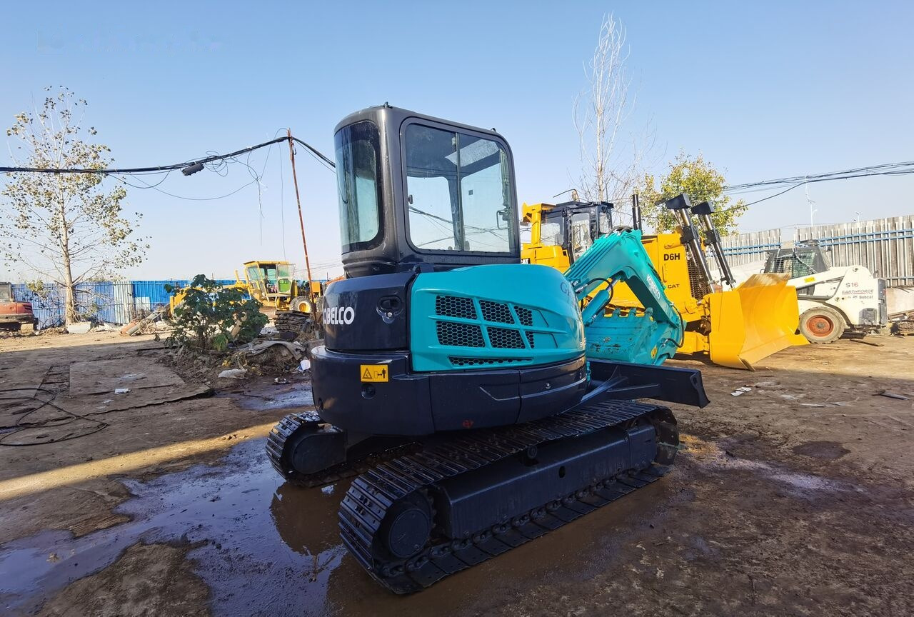 Kobelco SK55SR - Ekskavator mini: gambar 1 Kobelco SK55SR - Ekskavator mini: gambar 1