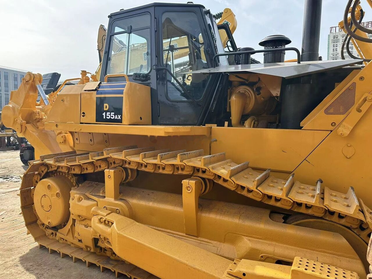 Komatsu D155A-5 - Bulldozer: gambar 2 Komatsu D155A-5 - Bulldozer: gambar 2