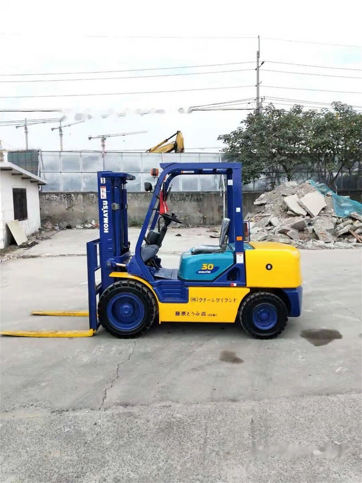 Komatsu FD30 - Forklift diesel: gambar 3 Komatsu FD30 - Forklift diesel: gambar 3