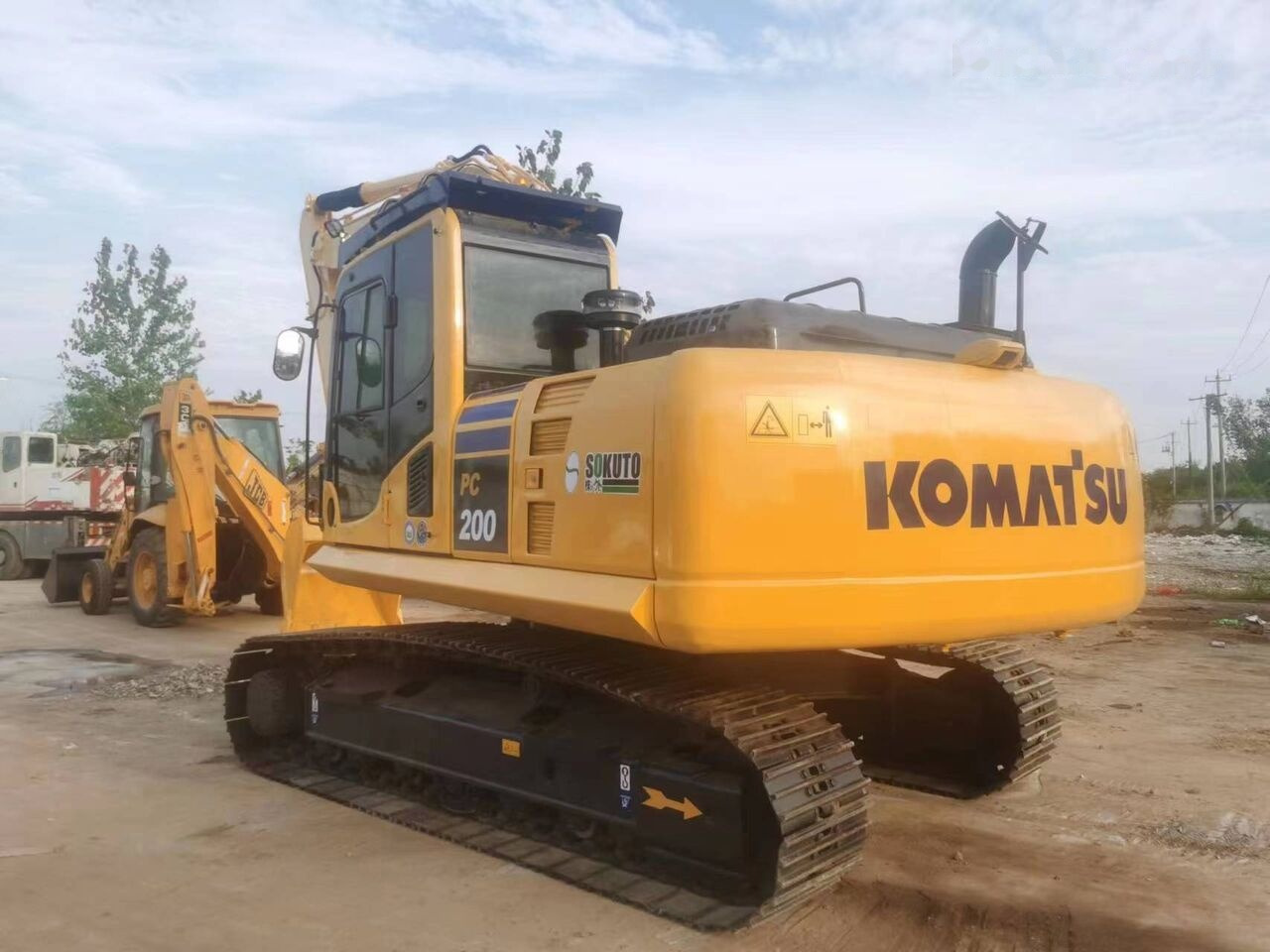 Komatsu PC200-8 - Ekskavator perayap: gambar 5 Komatsu PC200-8 - Ekskavator perayap: gambar 5