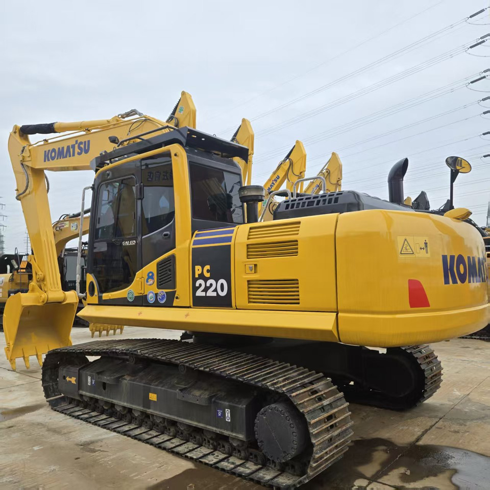 Komatsu PC220-8 - Ekskavator perayap: gambar 1 Komatsu PC220-8 - Ekskavator perayap: gambar 1