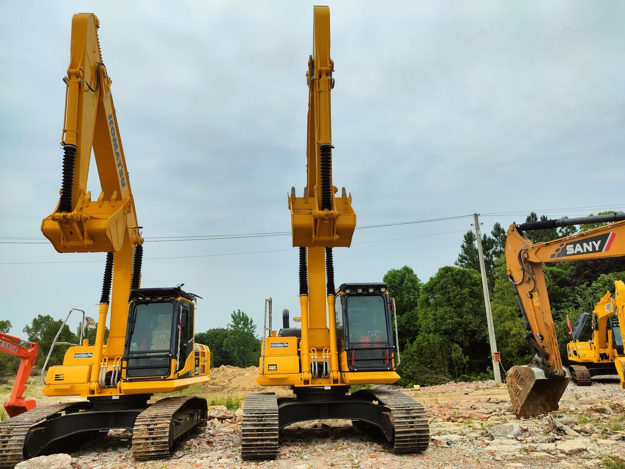 Komatsu PC240 - Ekskavator perayap: gambar 2 Komatsu PC240 - Ekskavator perayap: gambar 2