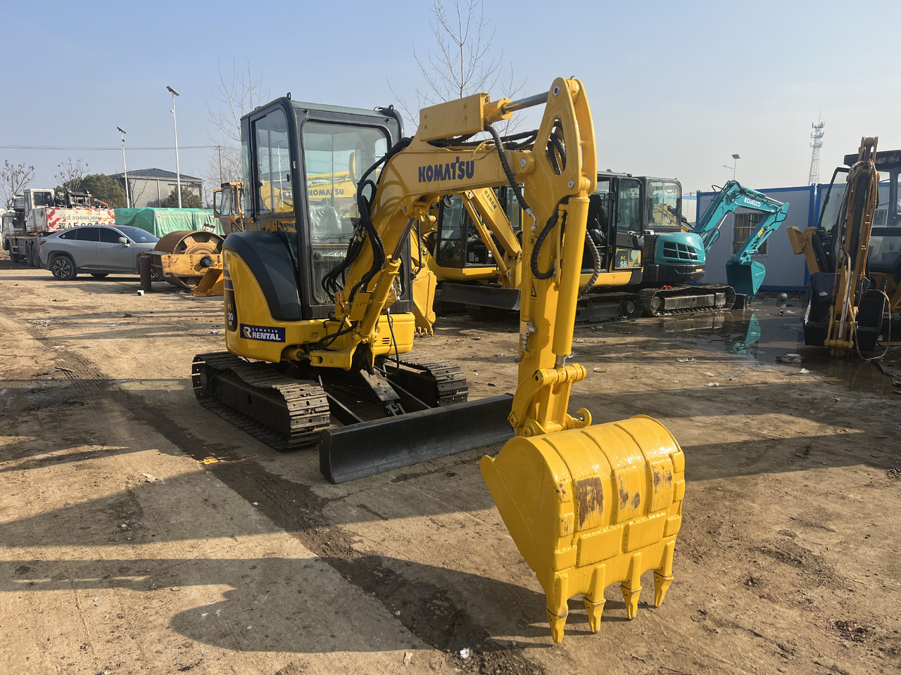 Komatsu PC30MR - Ekskavator mini: gambar 1 Komatsu PC30MR - Ekskavator mini: gambar 1