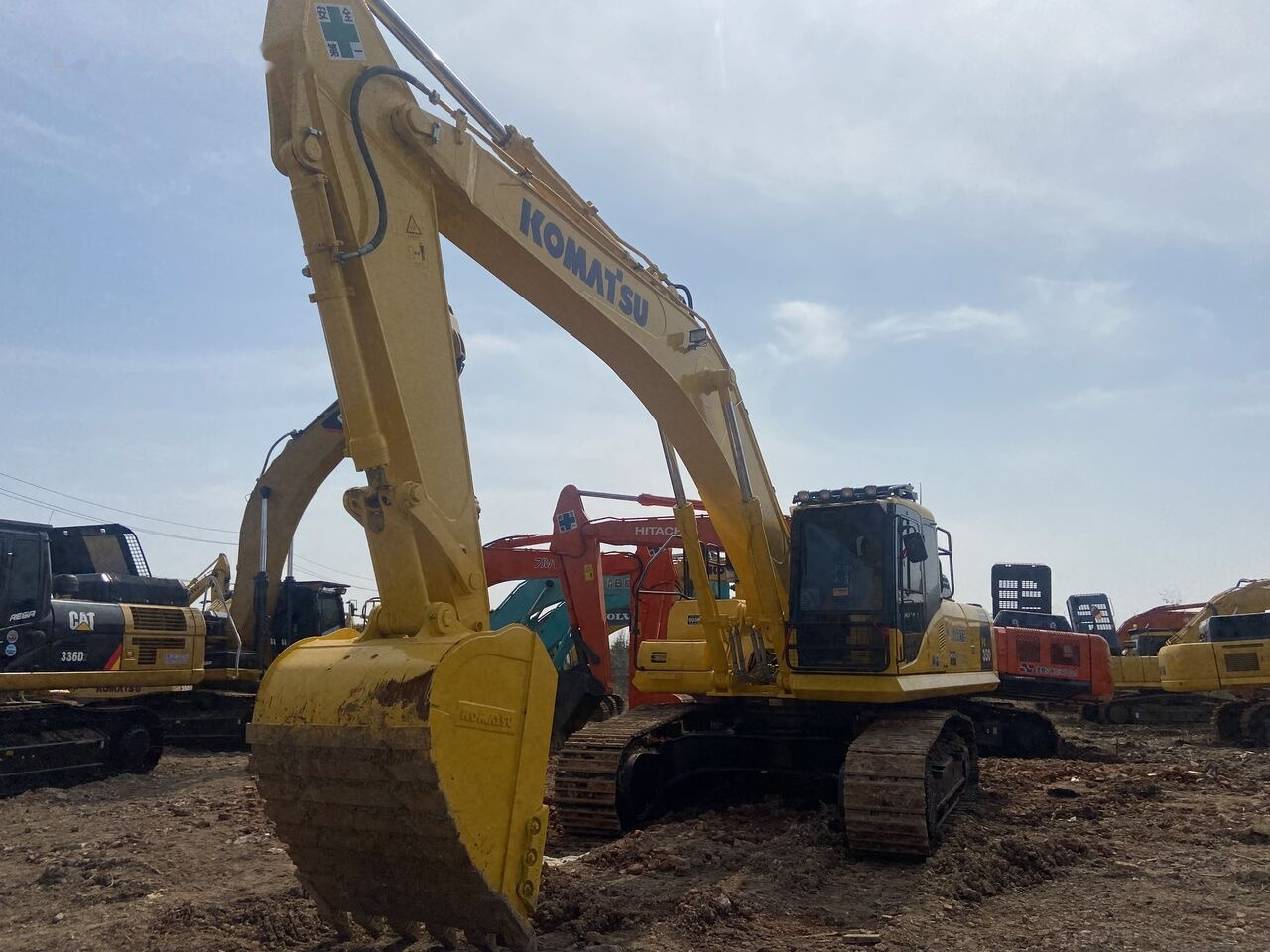 Komatsu PC350 - Ekskavator perayap: gambar 1 Komatsu PC350 - Ekskavator perayap: gambar 1
