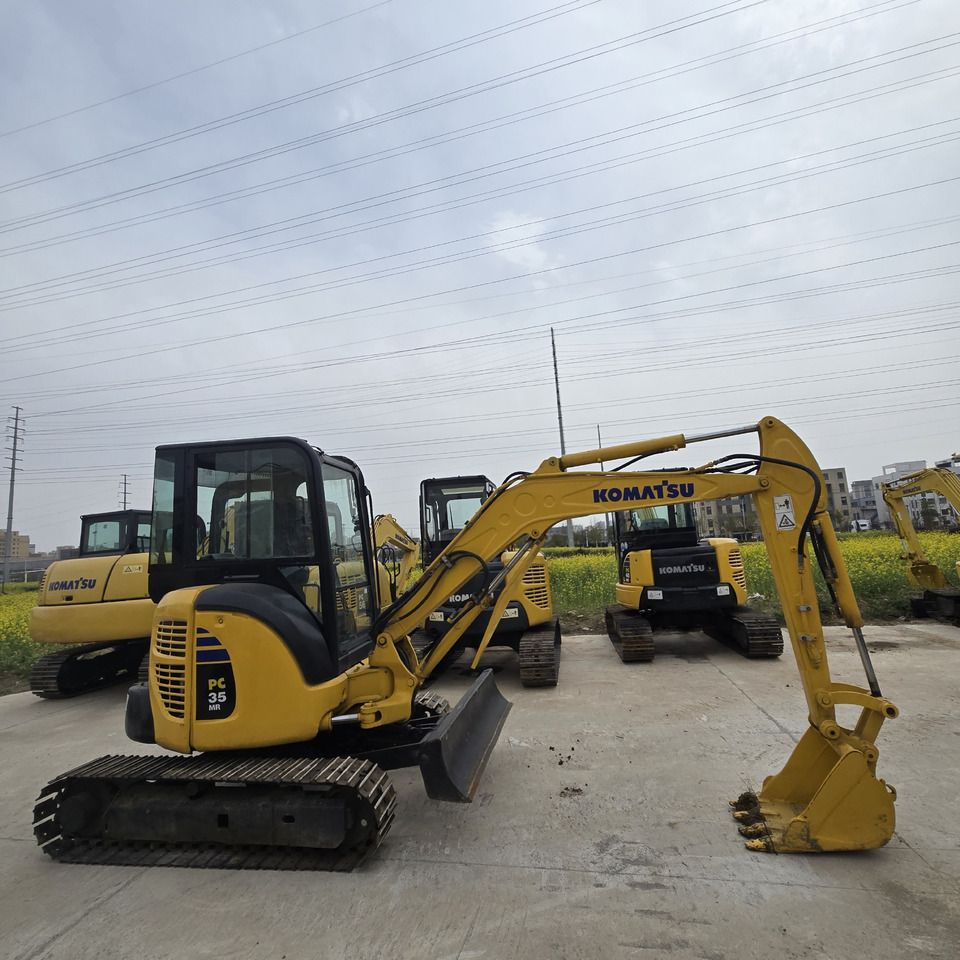 Komatsu PC35MR - Ekskavator mini: gambar 1 Komatsu PC35MR - Ekskavator mini: gambar 1