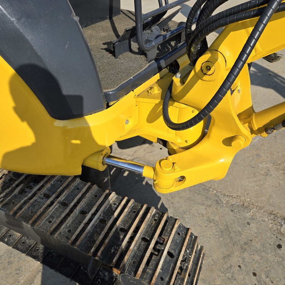 Komatsu PC35MR - Ekskavator mini: gambar 4 Komatsu PC35MR - Ekskavator mini: gambar 4
