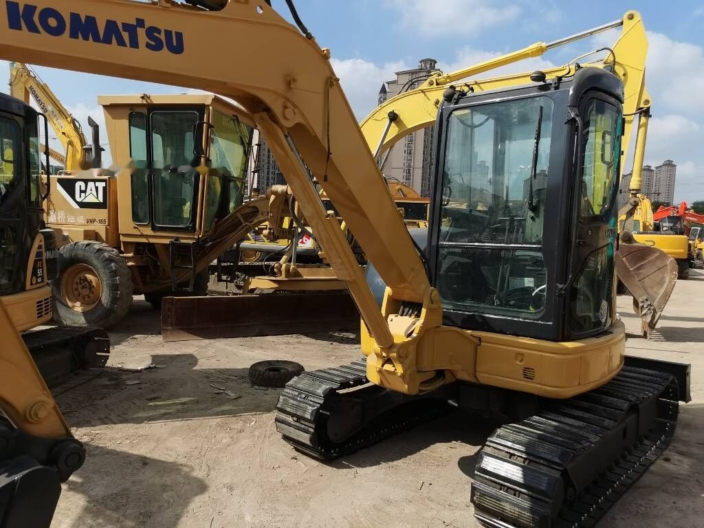 Komatsu PC35MR - Ekskavator mini: gambar 5 Komatsu PC35MR - Ekskavator mini: gambar 5