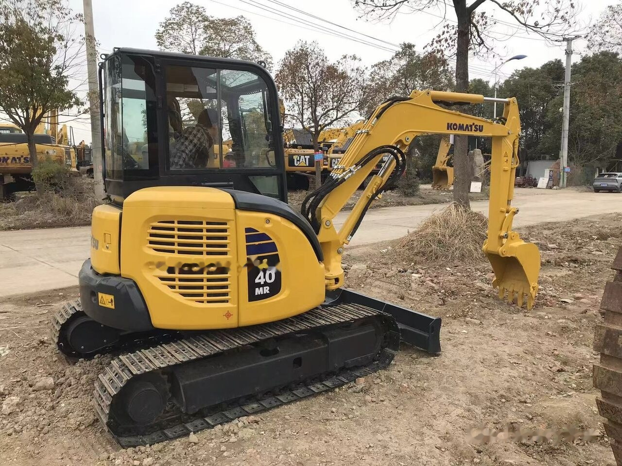 Komatsu PC40MR - Ekskavator mini: gambar 1 Komatsu PC40MR - Ekskavator mini: gambar 1