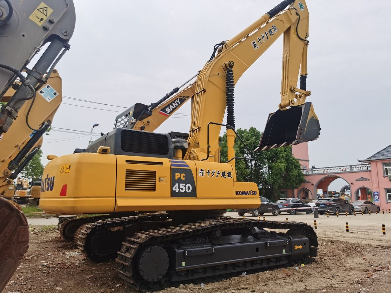 Komatsu PC450-8 - Ekskavator perayap: gambar 1 Komatsu PC450-8 - Ekskavator perayap: gambar 1