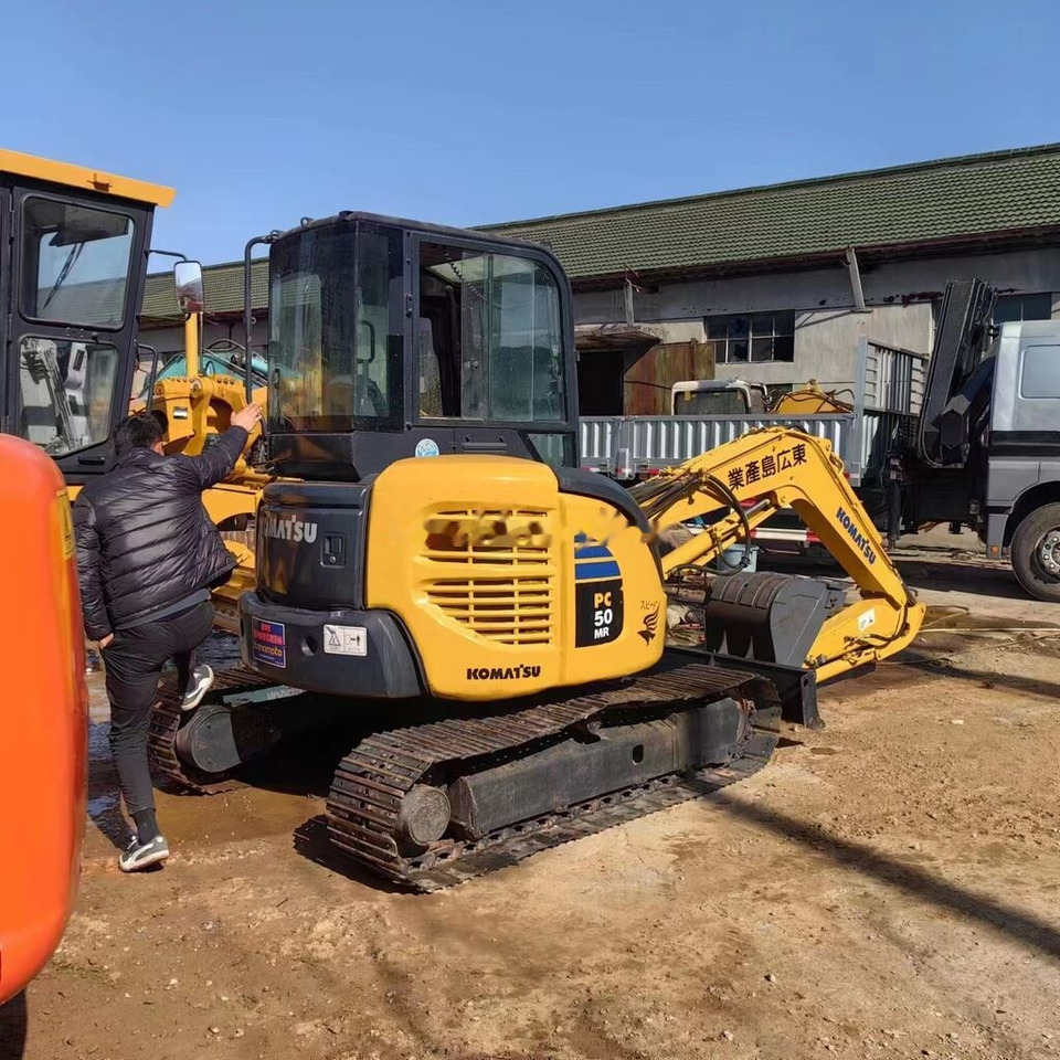 Komatsu PC50MR-2 - Ekskavator mini: gambar 5 Komatsu PC50MR-2 - Ekskavator mini: gambar 5