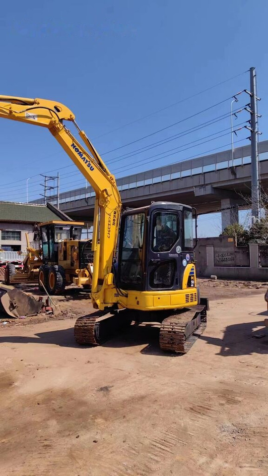 Komatsu PC50MR-2 - Ekskavator mini: gambar 4 Komatsu PC50MR-2 - Ekskavator mini: gambar 4