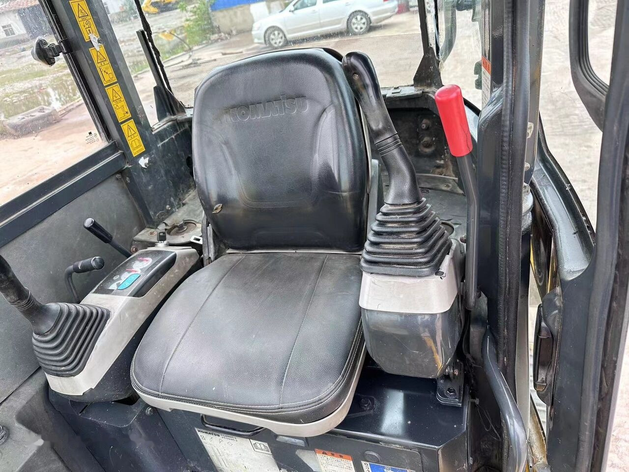 Komatsu PC50MR - Ekskavator mini: gambar 5 Komatsu PC50MR - Ekskavator mini: gambar 5