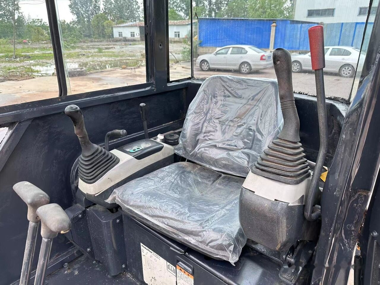 Komatsu PC50MR - Ekskavator perayap: gambar 5 Komatsu PC50MR - Ekskavator perayap: gambar 5