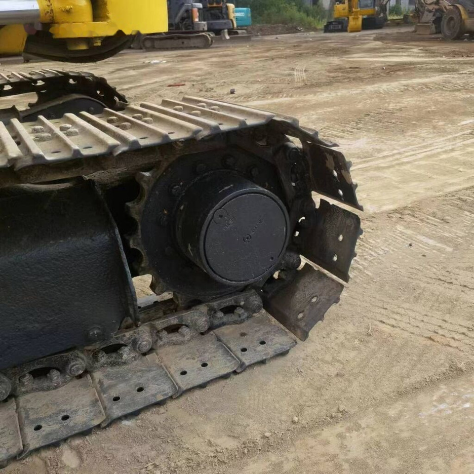 Komatsu PC50MR - Ekskavator mini: gambar 4 Komatsu PC50MR - Ekskavator mini: gambar 4