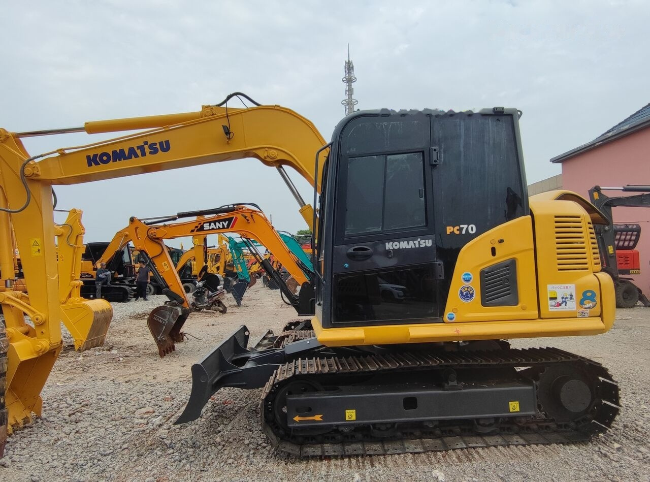 Komatsu PC70-8 - Ekskavator mini: gambar 1 Komatsu PC70-8 - Ekskavator mini: gambar 1