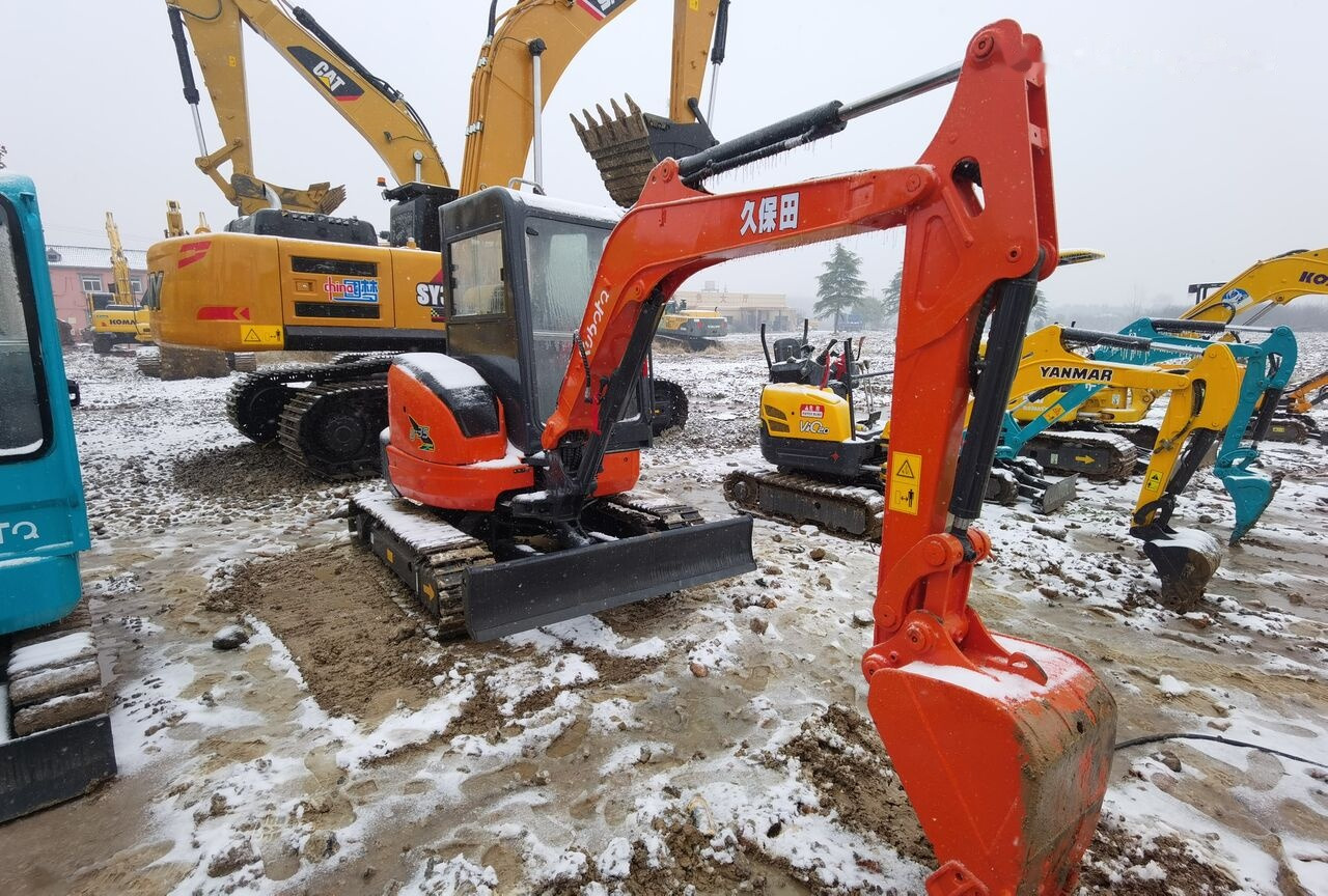 Kubota U35 - Ekskavator mini: gambar 4 Kubota U35 - Ekskavator mini: gambar 4