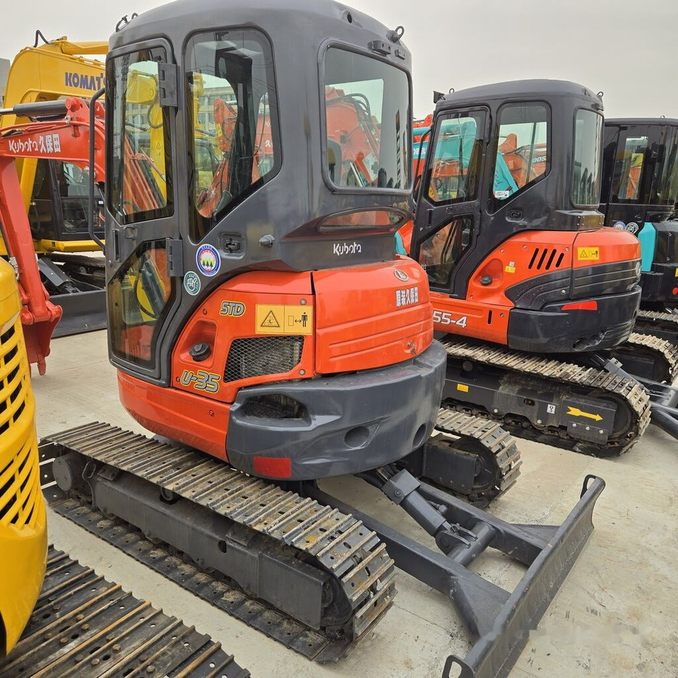 Kubota U35 - Ekskavator mini: gambar 1 Kubota U35 - Ekskavator mini: gambar 1