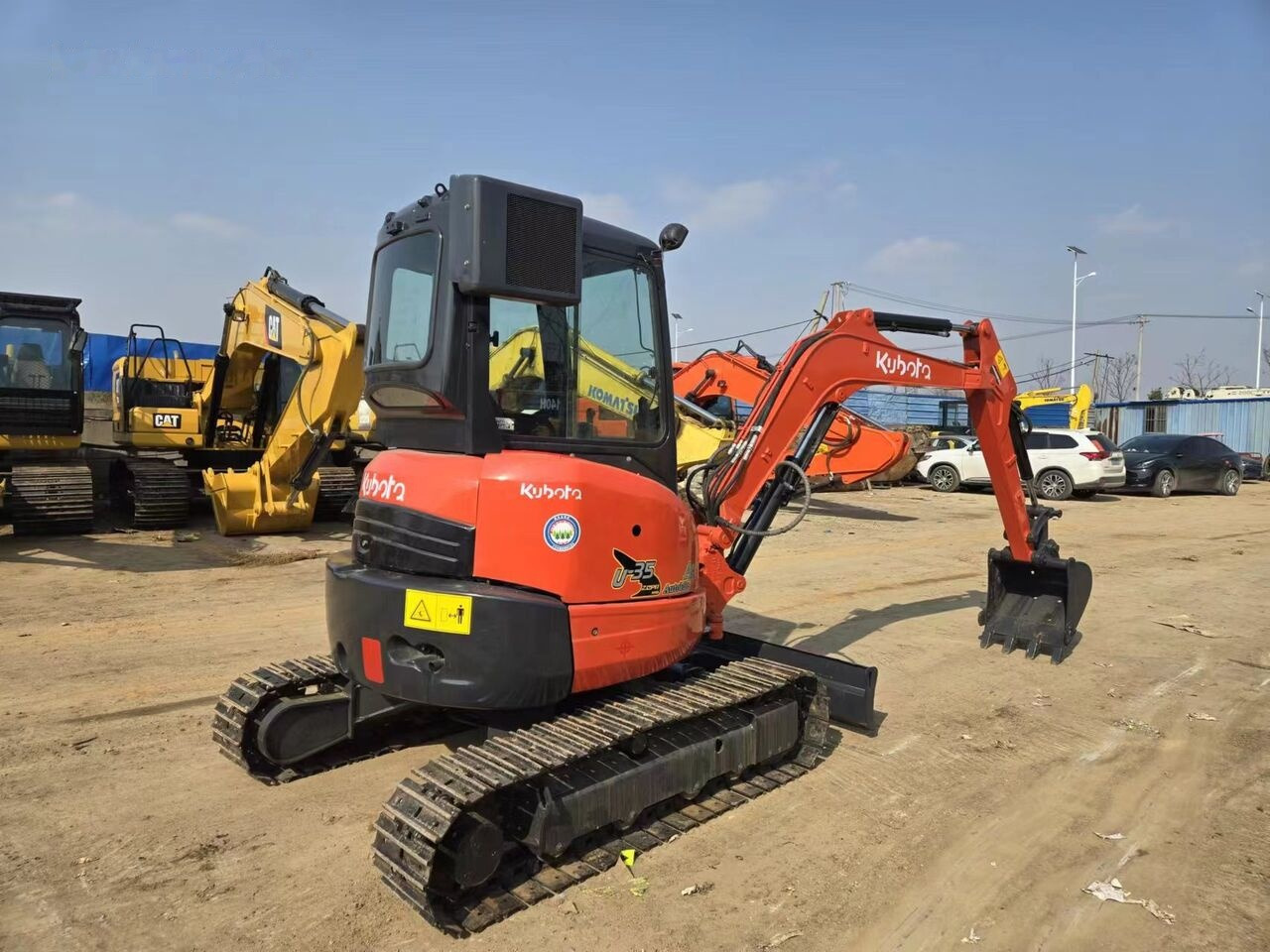 Kubota U35 - Ekskavator mini: gambar 2 Kubota U35 - Ekskavator mini: gambar 2