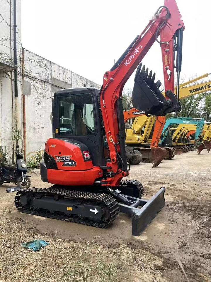 Kubota U35 - Ekskavator mini: gambar 1 Kubota U35 - Ekskavator mini: gambar 1
