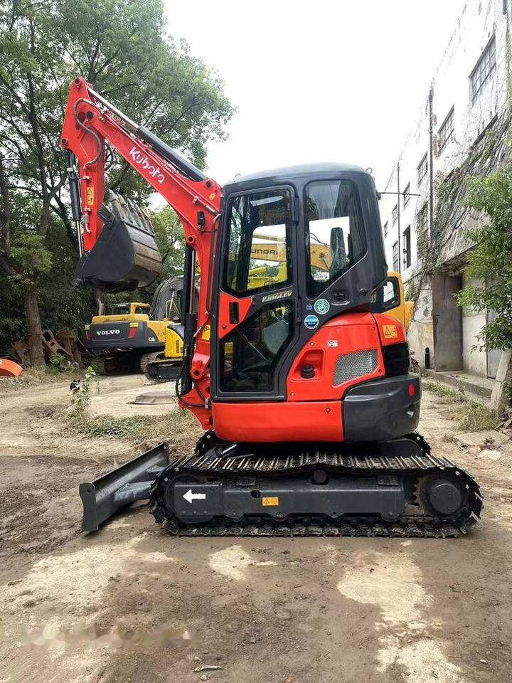 Kubota U35 - Ekskavator mini: gambar 2 Kubota U35 - Ekskavator mini: gambar 2