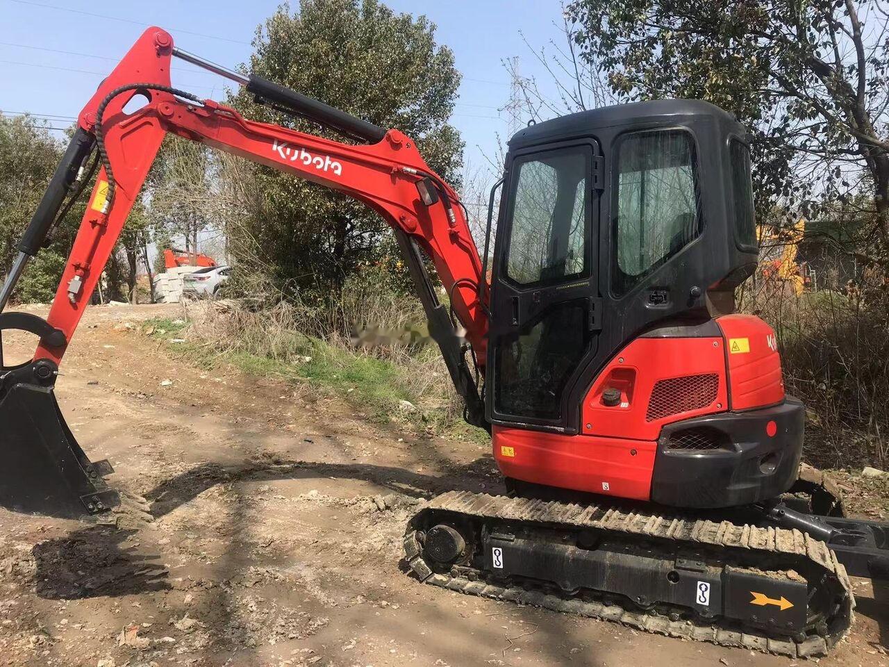 Kubota U35 - Ekskavator mini: gambar 3 Kubota U35 - Ekskavator mini: gambar 3
