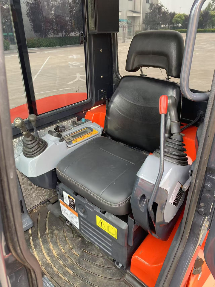 Ekskavator mini Kubota U50-4: gambar 11
