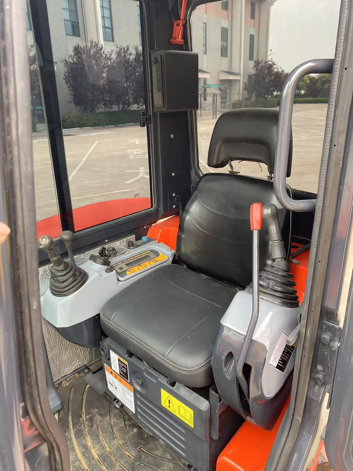 Ekskavator mini Kubota U50-4: gambar 9