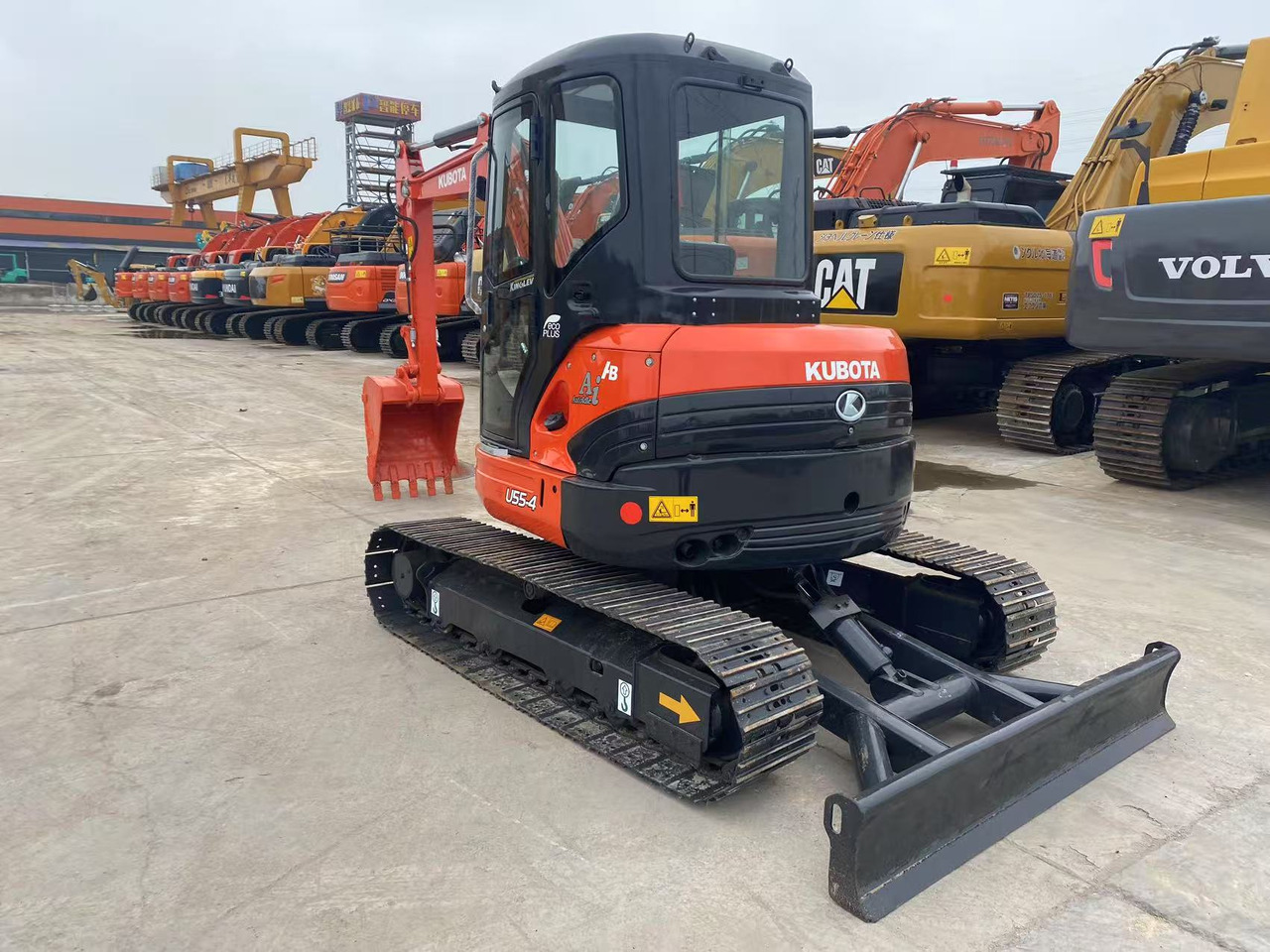 Kubota U55-4 - Ekskavator mini: gambar 4 Kubota U55-4 - Ekskavator mini: gambar 4