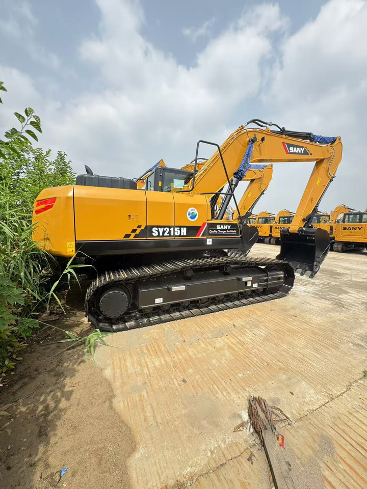 SANY SY215 - Ekskavator perayap: gambar 2 SANY SY215 - Ekskavator perayap: gambar 2