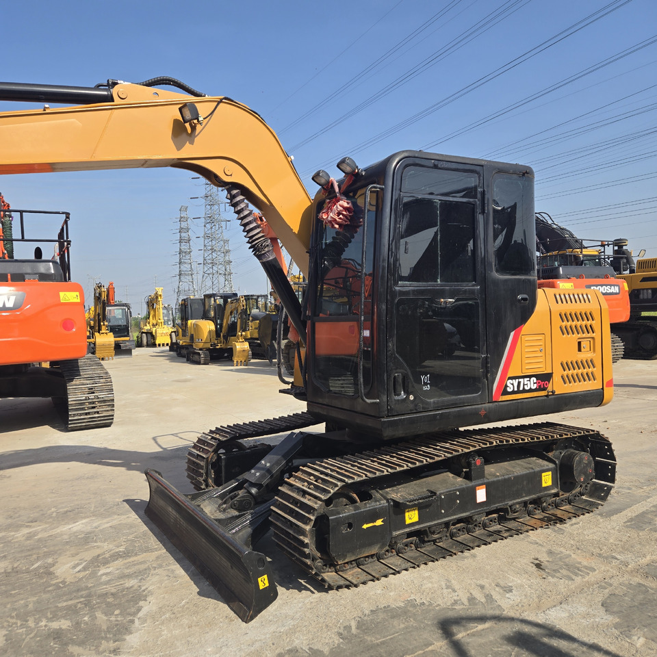 SANY SY75C PRO - Ekskavator mini: gambar 1 SANY SY75C PRO - Ekskavator mini: gambar 1