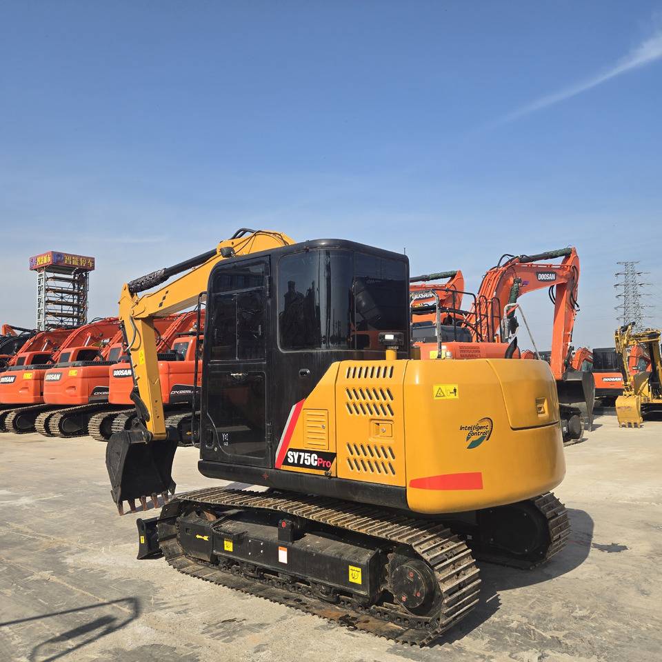 SANY SY75C PRO - Ekskavator mini: gambar 4 SANY SY75C PRO - Ekskavator mini: gambar 4