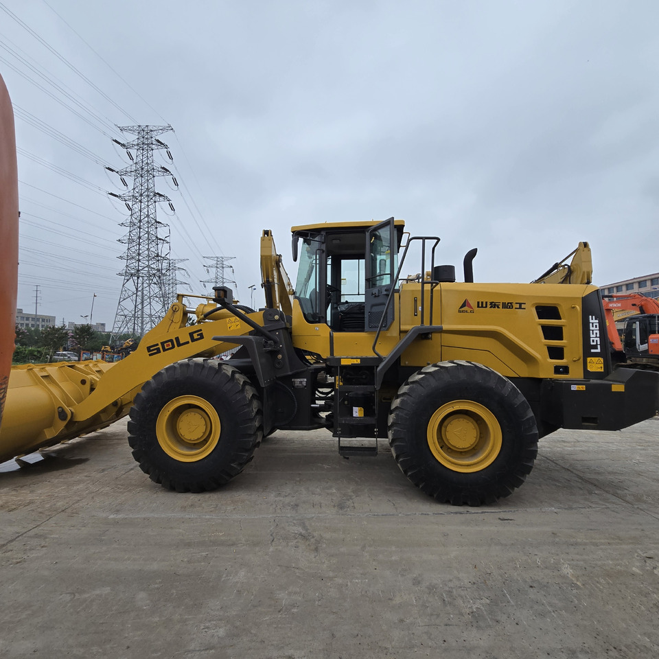 SDLG L956F - Wheel loader: gambar 1 SDLG L956F - Wheel loader: gambar 1